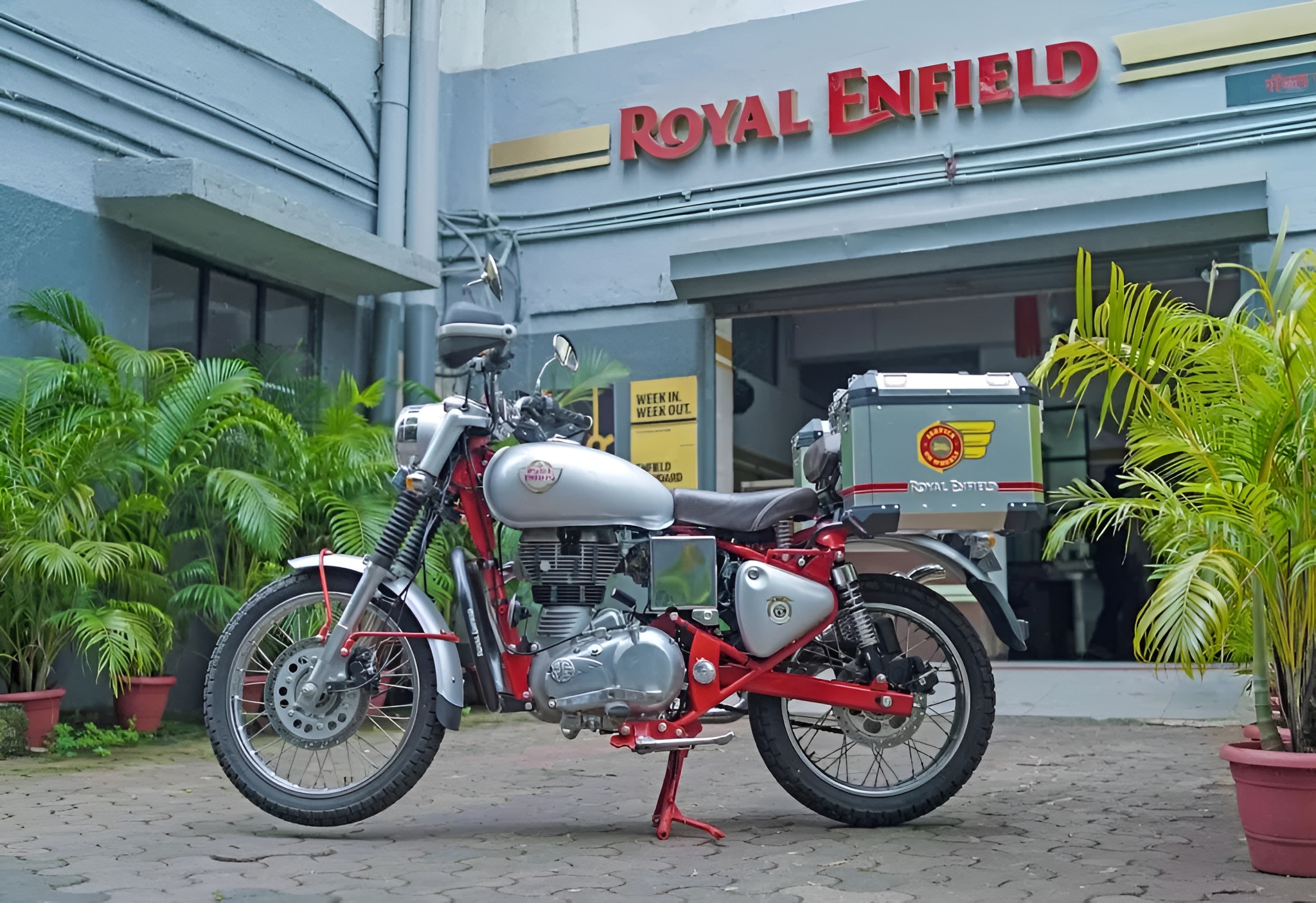 Royal Enfield Showroom – Garuda Automobiles